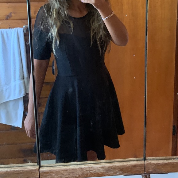 ✨🤩black mesh neck skater dress🤩✨ - Picture 2 of 3